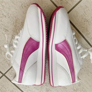 【SALE価格‼︎】 23cm 可愛い 新品未使用品 PUMA 厚底