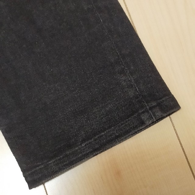 MUJI (無印良品)(ムジルシリョウヒン)の無印良品 ジーンズ 黒 SLIM 33インチ（83.5cm） メンズのパンツ(デニム/ジーンズ)の商品写真