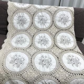 テーブルクロス　刺繍レース　クロシェ編みと薔薇の刺繍　ヴィンテージ(テーブル用品)