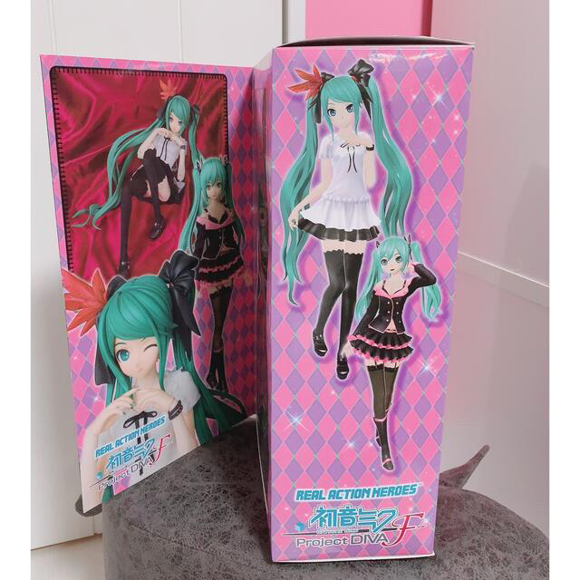 美品リアルアクションヒーローズ初音ミクハニーウィップデラックスver