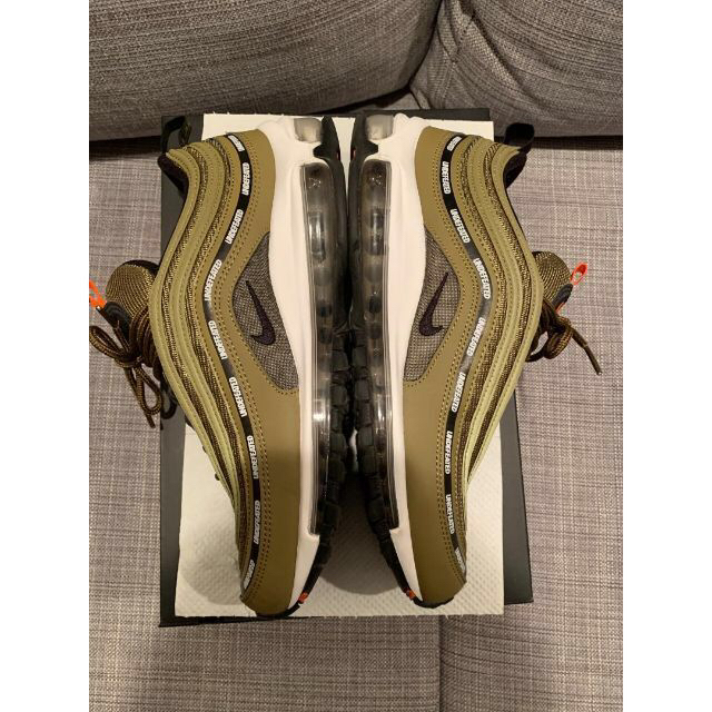 NIKE(ナイキ)の27cm UNDEFEATED × NIKE AIR MAX 97 オリーブ メンズの靴/シューズ(スニーカー)の商品写真