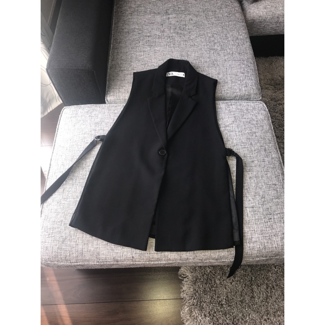 ZARA - ZARA ジレ ベスト ブラックの通販 by トモミs shop|ザラ ZARA - ZARA ジレ ベスト ブラックの通販 by トモミs shop|ザラ