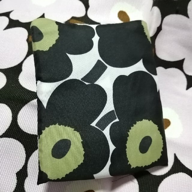 marimekko(マリメッコ)のマリメッコ　ミニウニッコ　エコバッグ レディースのバッグ(エコバッグ)の商品写真