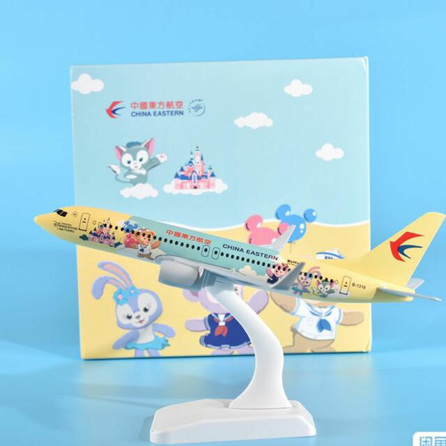 Disney ディズニーx東方航空公式コラボ商品duffy塗装飛行機模型の通販 By モーリス S Shop ディズニーならラクマ