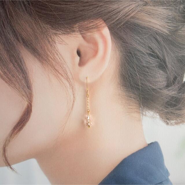 ✴︎ 雨粒のピアス ✴︎ ハンドメイドのアクセサリー(ピアス)の商品写真