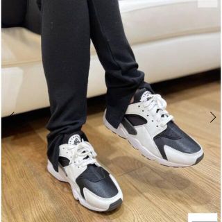 アパルトモンドゥーズィエムクラス(L'Appartement DEUXIEME CLASSE)のナイキNIKE／エアハラチ(スニーカー)