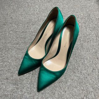 Gianvito Rossi(ハイヒール/パンプス)のフリマアイテム一覧 Gianvito Rossi(ハイヒール/パンプス)のフリマアイテム一覧