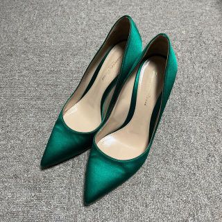 ジャンヴィットロッシ(Gianvito Rossi)のGianvit Rossi   ジャンヴィトロッシ　サテンパンプス(ハイヒール/パンプス)