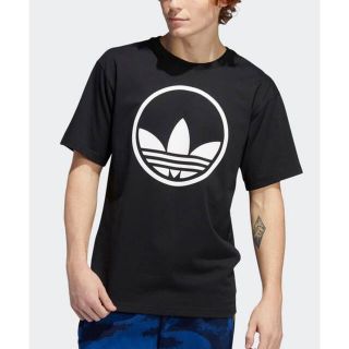 アディダス(adidas)のadidas Tシャツ(Tシャツ/カットソー(半袖/袖なし))