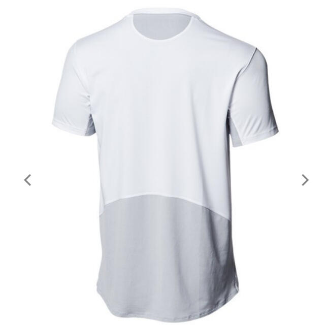 UNDER ARMOUR(アンダーアーマー)のUNDER ARMOUR クール TシャツL / White メンズのトップス(Tシャツ/カットソー(半袖/袖なし))の商品写真