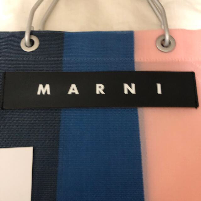 Marni(マルニ)の　MARNI マルニ フラワーカフェ ストライプバッグ　ナイトブルー レディースのバッグ(トートバッグ)の商品写真