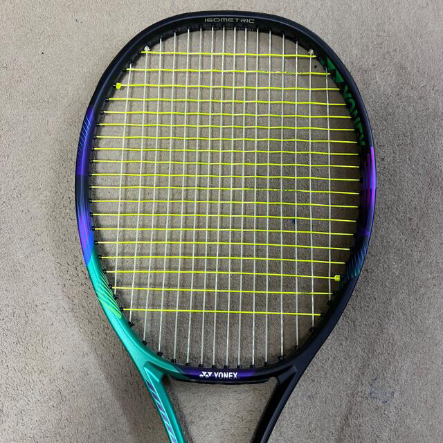 YONEX(ヨネックス)のヨネックス硬式ラケット ブイコアプロ97 スポーツ/アウトドアのテニス(ラケット)の商品写真