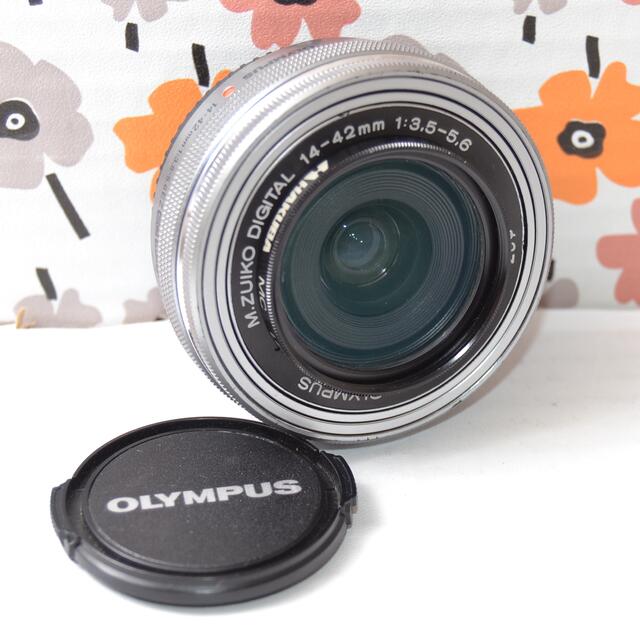 OLYMPUS(オリンパス)の❤️オリンパス 電動パンケーキズームレンズ❤️ スマホ/家電/カメラのカメラ(レンズ(ズーム))の商品写真