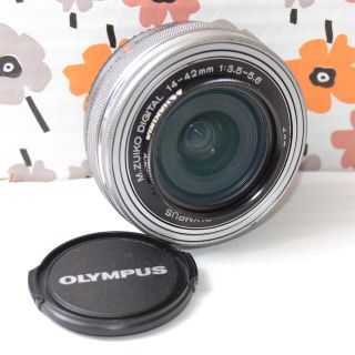 オリンパス(OLYMPUS)の❤️オリンパス 電動パンケーキズームレンズ❤️(レンズ(ズーム))