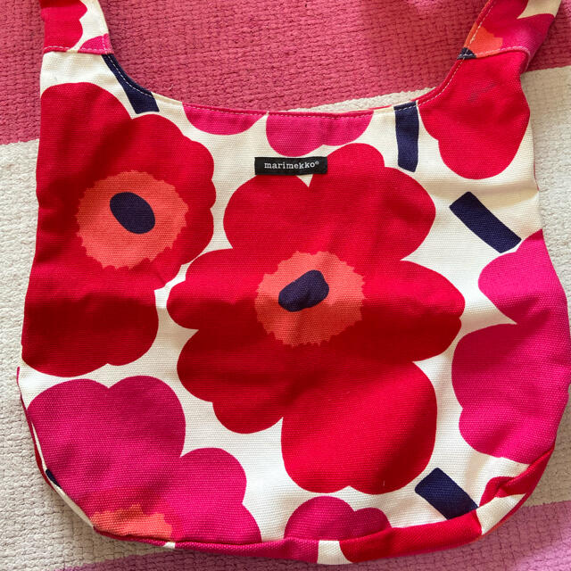 marimekko(マリメッコ)のマリメッコ　ショルダー　バッグ レディースのバッグ(ショルダーバッグ)の商品写真