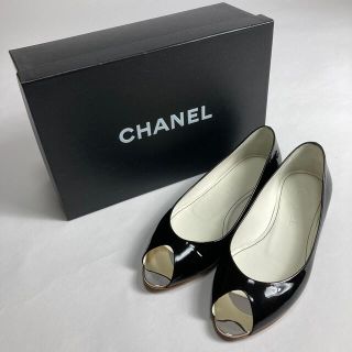 シャネル(CHANEL)の良品　CHANEL シャネル　パンプス　シューズ　エナメル　春夏　23cm 黒(ハイヒール/パンプス)