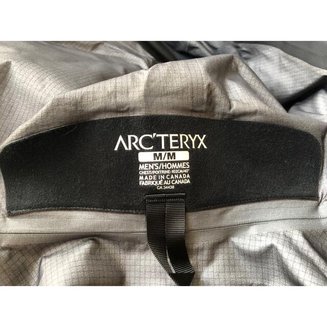 ARC'TERYX(アークテリクス)の希少 M アークテリクス ビームス 別注 alpha SV コラボ マルチカラー メンズのジャケット/アウター(マウンテンパーカー)の商品写真