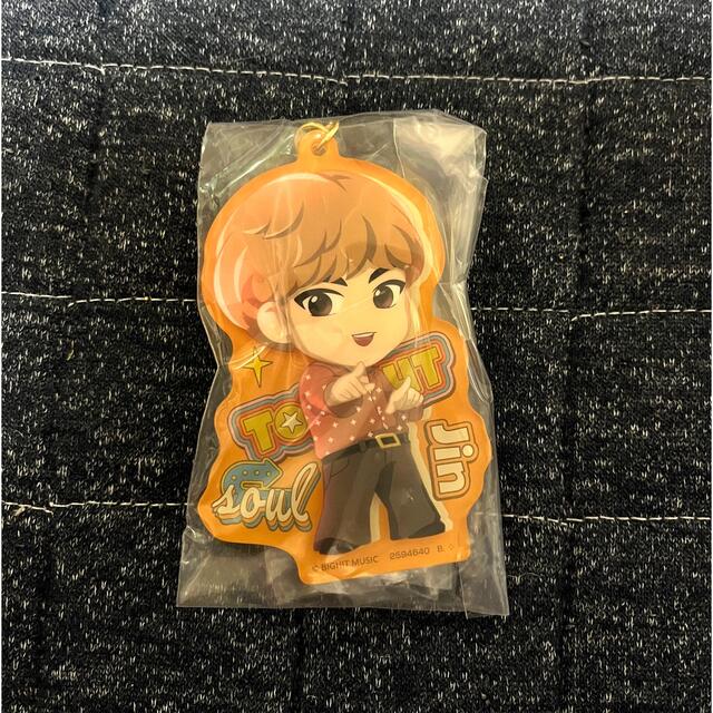 防弾少年団(BTS)(ボウダンショウネンダン)のTinytan アクリルチャーム　　ジン　JIN  BTS エンタメ/ホビーのタレントグッズ(アイドルグッズ)の商品写真