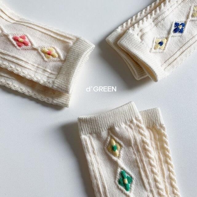 韓国子供服　flower socks set キッズソックス　女の子ソックス キッズ/ベビー/マタニティのこども用ファッション小物(靴下/タイツ)の商品写真