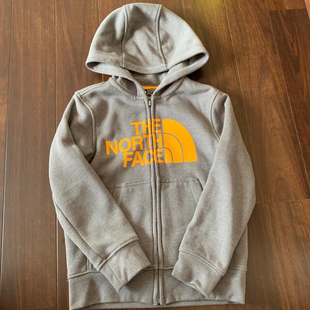 THE NORTH FACE ノースフェイス パーカー キッズ 100〜110㎝の通販 by まおはる's shop｜ザノースフェイスならラクマ