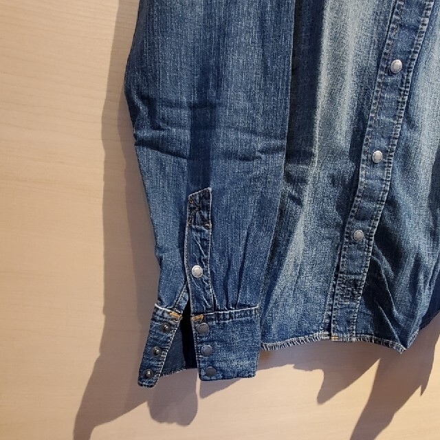 Nudie Jeans(ヌーディジーンズ)のNudie Jeans　デニムシャツ メンズのジャケット/アウター(Gジャン/デニムジャケット)の商品写真