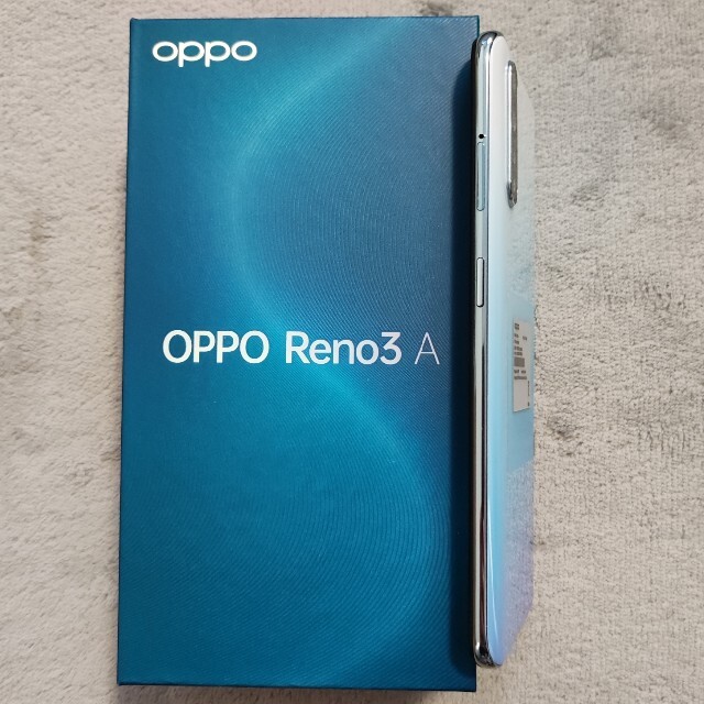 OPPO(オッポ)の楽天　OPPO Reno3 A 128GB ホワイト SIMフリー 中古美品 スマホ/家電/カメラのスマートフォン/携帯電話(スマートフォン本体)の商品写真