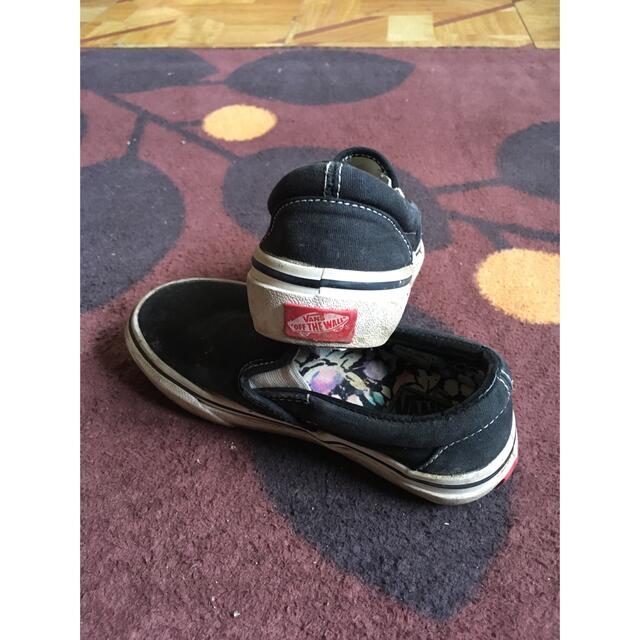 VANS(ヴァンズ)のvans キッズスリッポン キッズ/ベビー/マタニティのキッズ靴/シューズ(15cm~)(スリッポン)の商品写真