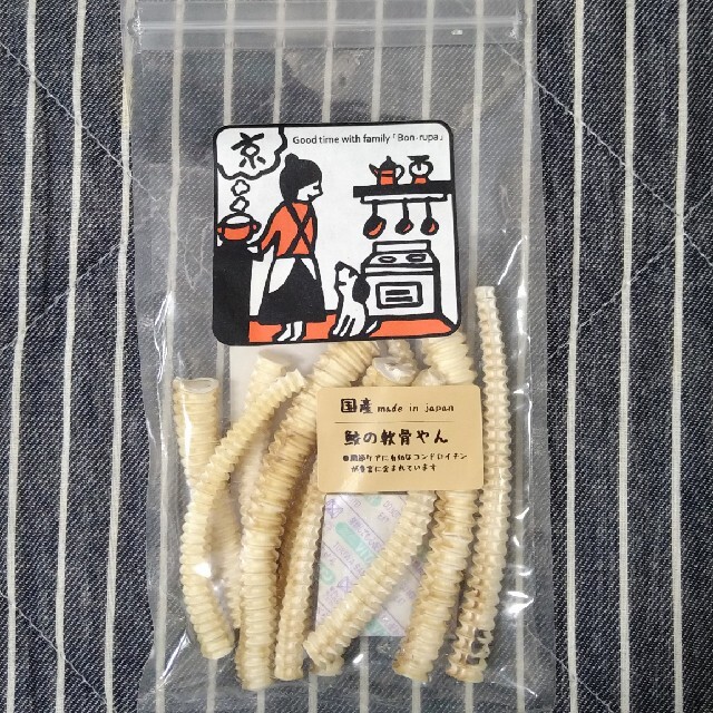 犬のおやつ　鮫の軟骨やん　国産　Bon・rupa その他のペット用品(ペットフード)の商品写真