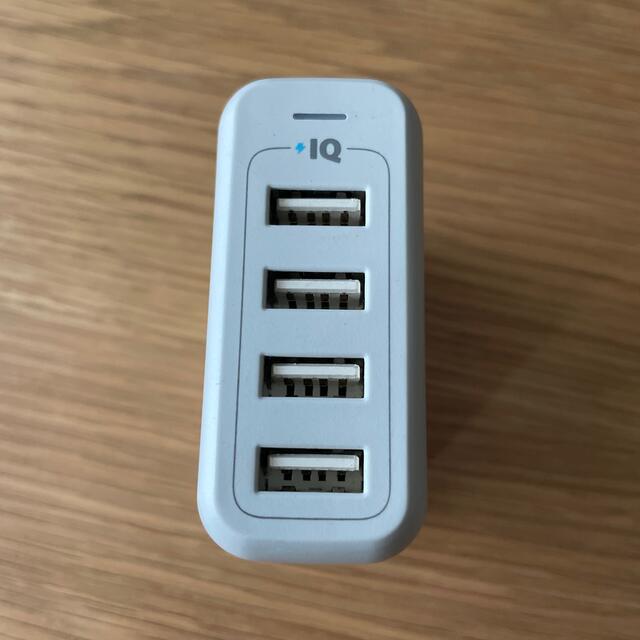 Anker PowerPort 4(急速充電器) スマホ/家電/カメラのスマートフォン/携帯電話(バッテリー/充電器)の商品写真