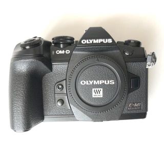 オリンパス(OLYMPUS)のOM-D E-M1 Mark III  純正バッテリー3個付(ミラーレス一眼)