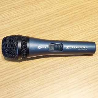 ゼンハイザー(SENNHEISER)の【美品】SENNHEISER(ゼンハイザー) ダイナミックマイク e835-S(マイク)