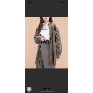 ザラ(ZARA)のクティール　コーデュロイ　シアーシャツ　ブラウン　ももち　牛江桃子(シャツ/ブラウス(長袖/七分))