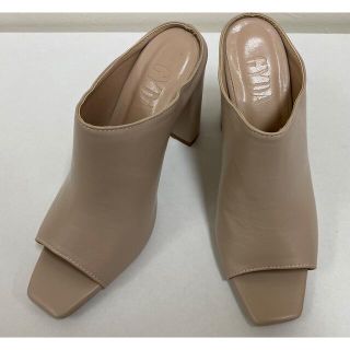 ジェイダ(GYDA)のGYDA  open toe ミュール　beige   断捨離中　SALE(サンダル)