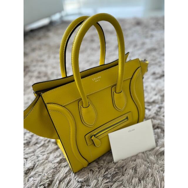 celine(セリーヌ)のCELINE セリーヌ　ラゲージイエロー　証明書付き レディースのバッグ(ハンドバッグ)の商品写真