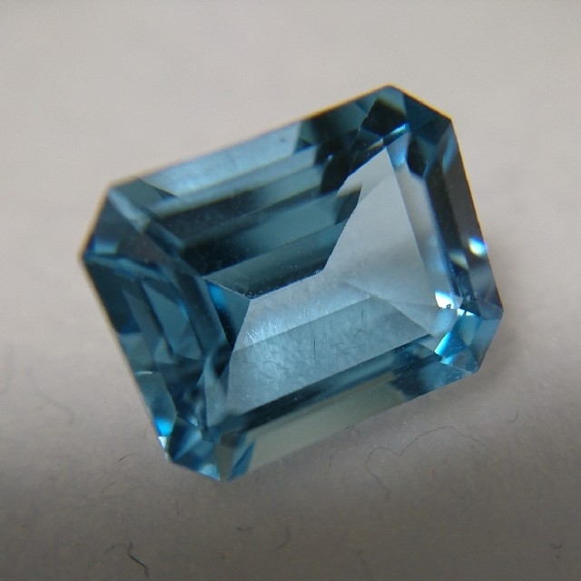 ブルー トパーズ ルース 3.61ct 10×8mm ハンドメイドの素材/材料(各種パーツ)の商品写真