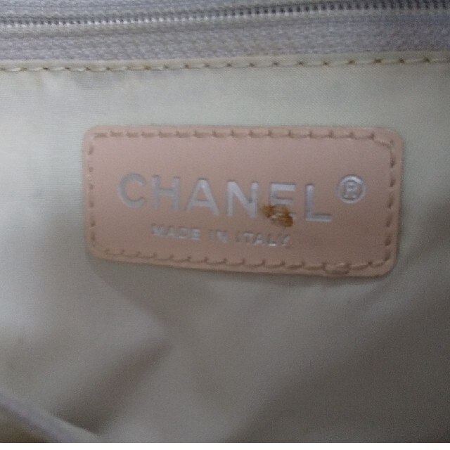 CHANEL(シャネル)のシャネル トートバック ニュートラベル レディースのバッグ(トートバッグ)の商品写真