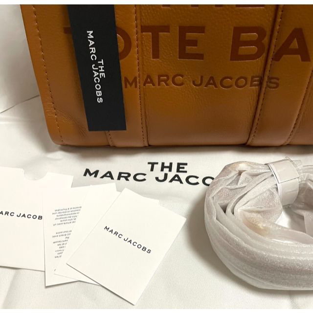 MARC JACOBS(マークジェイコブス)のきーぼー様専用 マークジェイコブス ミニ トート 2way ブラウン 並行輸入品 レディースのバッグ(トートバッグ)の商品写真