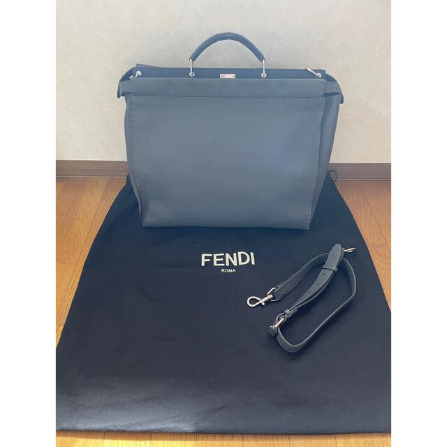 福袋特集 2022 FENDI グレー セレリア peekaboo ピーカブー FENDI ...