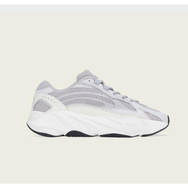 adidas(アディダス)のYEEZY BOOST 700 v2 static イージーブーストスタティック メンズの靴/シューズ(スニーカー)の商品写真