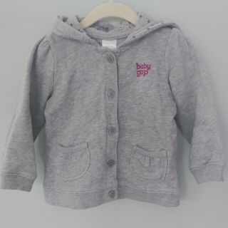 ベビーギャップ(babyGAP)のbabyGAP パーカー 女の子　ハート 80cm(ジャケット/コート)