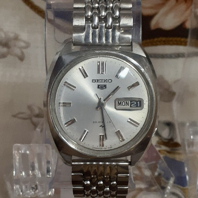 VINTAGE SEIKO 5 DAY & DATE 自動巻腕時計