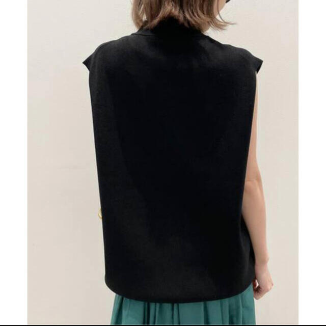 L'Appartement DEUXIEME CLASSE(アパルトモンドゥーズィエムクラス)のL'Appartement Knit Vest レディースのトップス(ニット/セーター)の商品写真