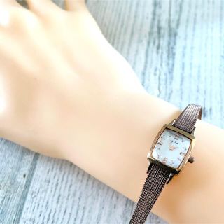 超人気新品 ゴールド 【電池交換済】agete 0.02ct アガット 腕時計