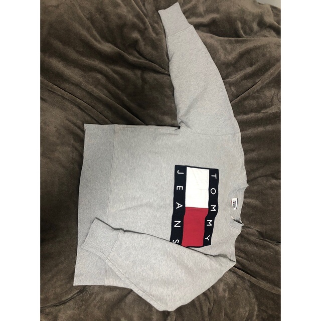 TOMMY HILFIGER(トミーヒルフィガー)のTOMMY JEANS ビッグロゴ刺繍トレーナー メンズのトップス(スウェット)の商品写真