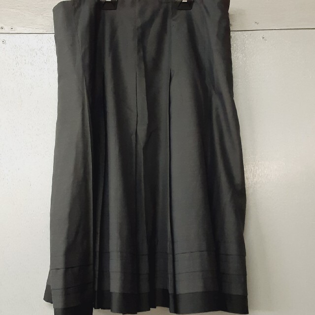 ROPE’(ロペ)のROPE  ロペ　プリーツフレアスカート レディースのスカート(ひざ丈スカート)の商品写真