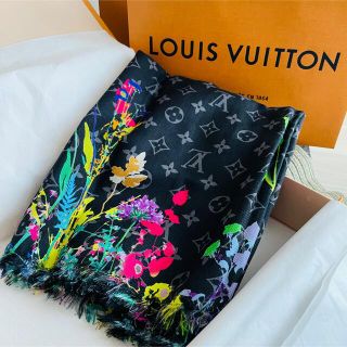 ルイヴィトン(LOUIS VUITTON)の《 新品未使用 》LOUIS VUITTON ストール 限定柄 ショッパー(ストール)