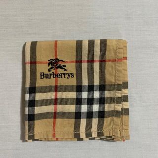 バーバリー(BURBERRY)のBurberrys ハンカチ　中古品　ベージュチェック　ホース刺繍　#1631(ハンカチ)