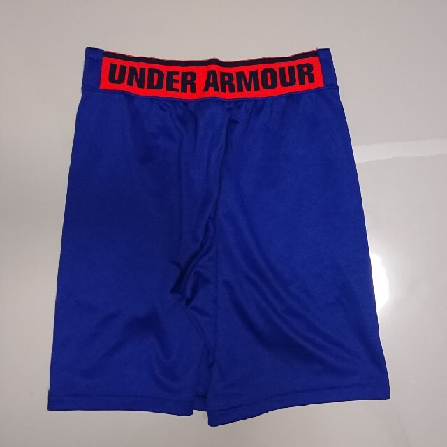 UNDER ARMOUR(アンダーアーマー)のUNDER ARMOUR　ハーフパンツ メンズのパンツ(ショートパンツ)の商品写真