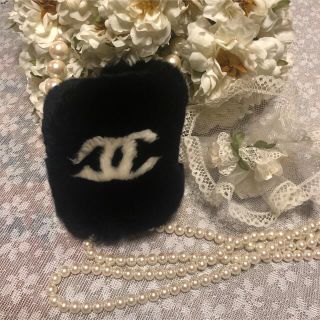 CHANEL - 専用です シャネル ラパン リストバンド ファーの通販 by