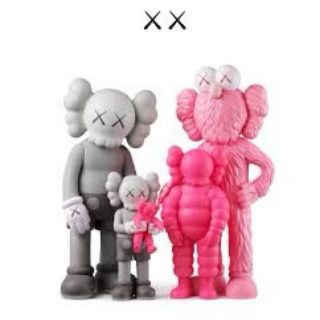 メディコムトイ(MEDICOM TOY)の即発送　KAWS FAMILY GREY/PINK/FLUORO PINK(フィギュア)